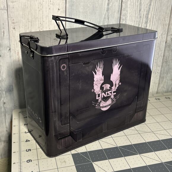 Microsoft Xbox Halo 5 Guardians UNSC Tin Ammo/Lunch Box Loot Crate by The Coop - Picture 1 of 11
